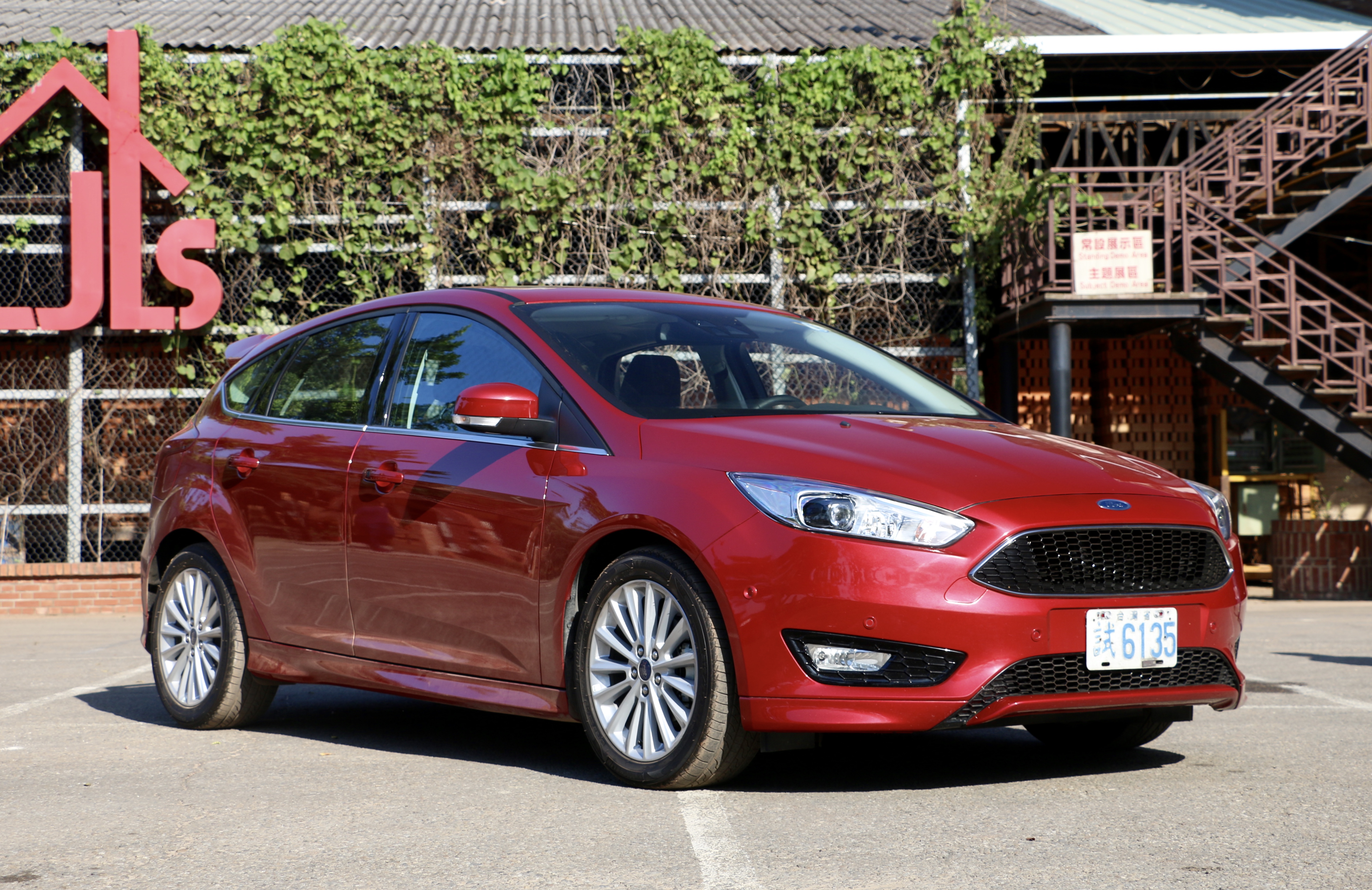 售價再降入門車型64.5萬元起!小改款福特《Ford Focus》正式發表&搶先試駕體驗 售價再降入門車型64.5萬元起!小改款福特《Ford Focus》正式發表&搶先試駕體驗