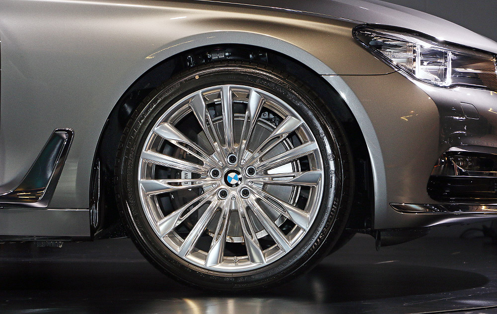 新一代科技旗艦即將登台 全新大改款寶馬《BMW 740Li》長軸車型搶先預賞 新一代科技旗艦即將登台 全新大改款寶馬《BMW 740Li》長軸車型搶先預賞