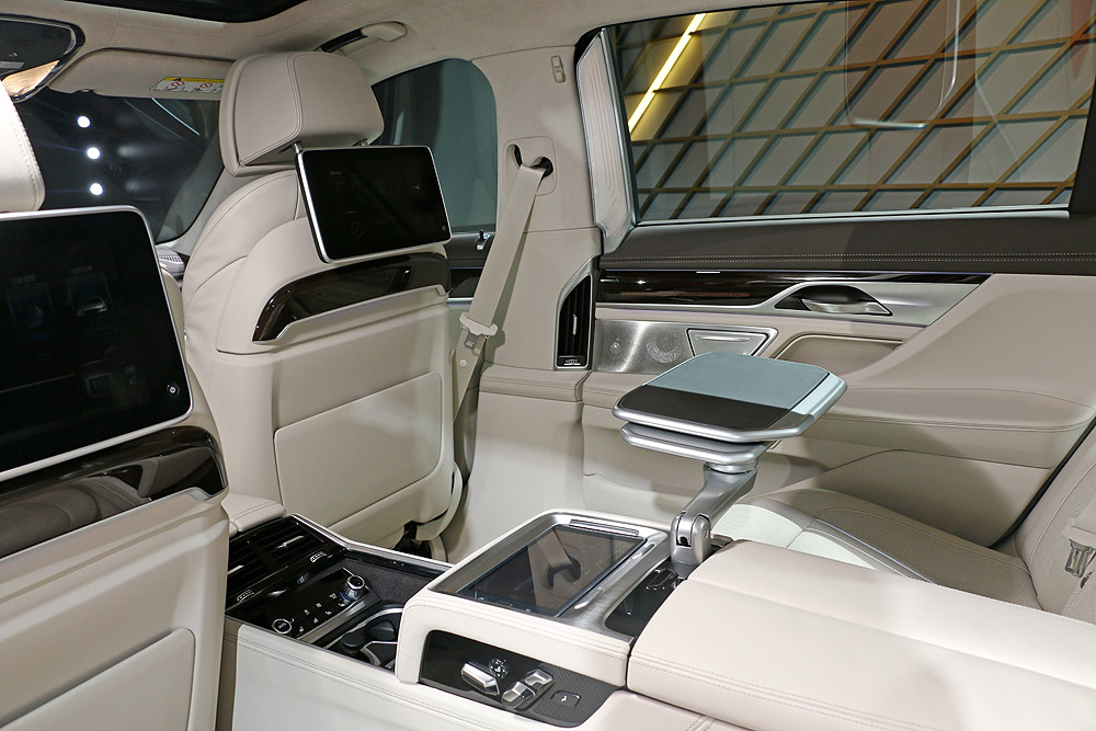 新一代科技旗艦即將登台 全新大改款寶馬《BMW 740Li》長軸車型搶先預賞 新一代科技旗艦即將登台 全新大改款寶馬《BMW 740Li》長軸車型搶先預賞