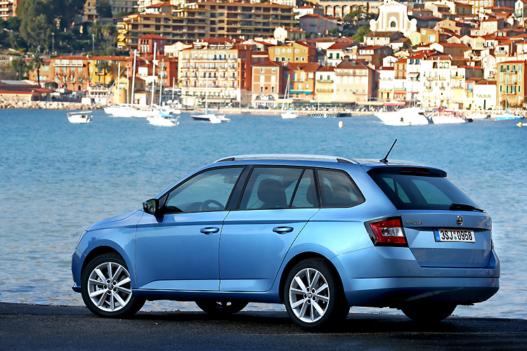 1.4 TDI柴油引擎送測試水溫 《Škoda Fabia Combi》預計週末進駐經銷據點 1.4 TDI柴油引擎送測試水溫 《Škoda Fabia Combi》預計週末進駐經銷據點