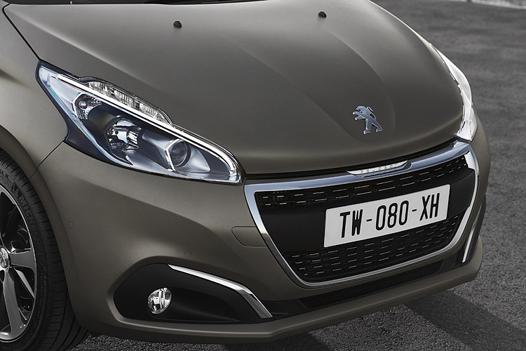 PureTech三缸渦輪引擎叩關!小改款寶獅《Peugeot 208》車系全數到位新登場 PureTech三缸渦輪引擎叩關!小改款寶獅《Peugeot 208》車系全數到位新登場