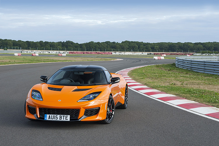 旗艦跑車投入 Lotus Driving Academy追加《Evora 400》教練車與駕訓課程 旗艦跑車投入 Lotus Driving Academy追加《Evora 400》教練車與駕訓課程