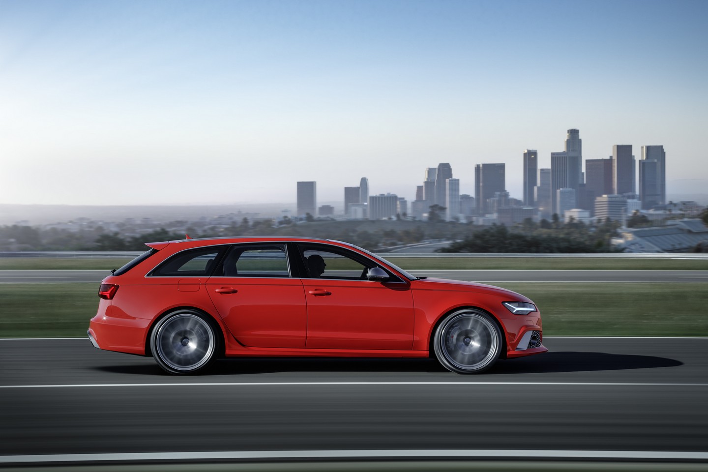 強還要更強! 奧迪《Audi RS 6 Avant/ RS 7 Sportback》推605匹Performance版本 強還要更強! 奧迪《Audi RS 6 Avant/ RS 7 Sportback》推605匹Performance版本