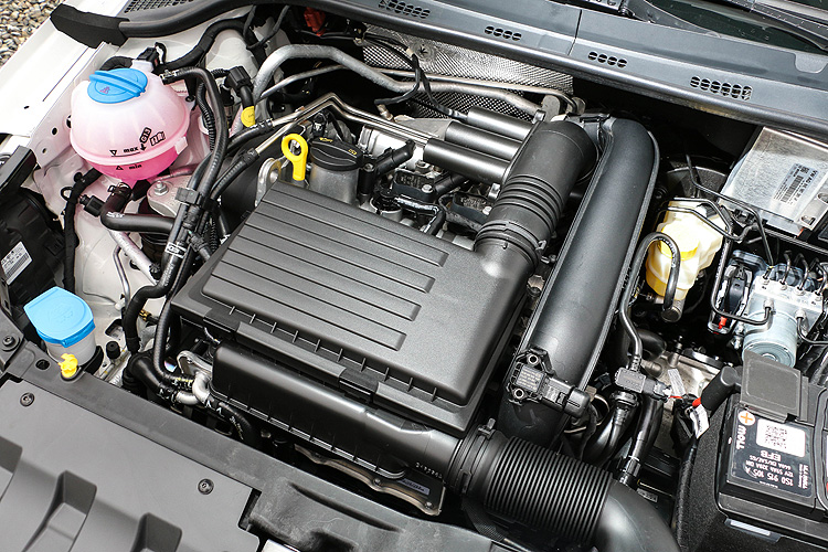 尾廂升級、帥勁加倍─《Škoda Fabia Combi 1.2 TSI》瞄準空缺強勢襲來 尾廂升級、帥勁加倍─《Škoda Fabia Combi 1.2 TSI》瞄準空缺強勢襲來