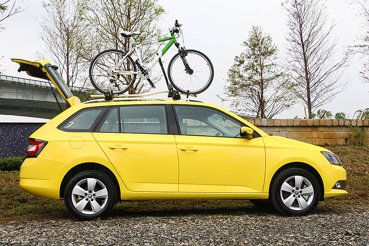 尾廂升級、帥勁加倍─《Škoda Fabia Combi 1.2 TSI》瞄準空缺強勢襲來 尾廂升級、帥勁加倍─《Škoda Fabia Combi 1.2 TSI》瞄準空缺強勢襲來