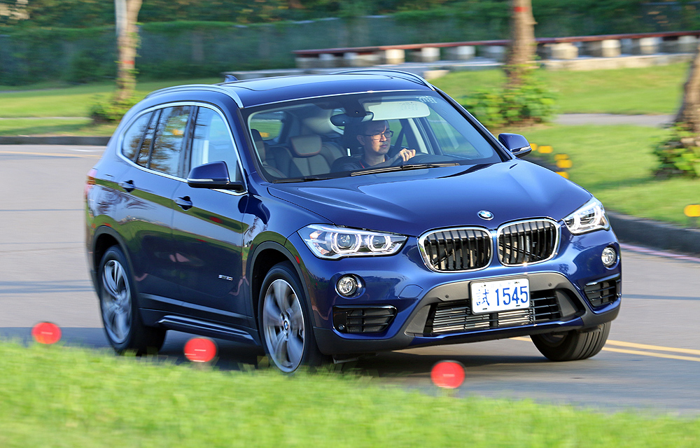 以小搏大!200萬級潛力新秀《BMW X1 sDrive20i》對決強敵《Lexus NX 200t》,動力篇 以小搏大!200萬級潛力新秀《BMW X1 sDrive20i》對決強敵《Lexus NX 200t》,動力篇