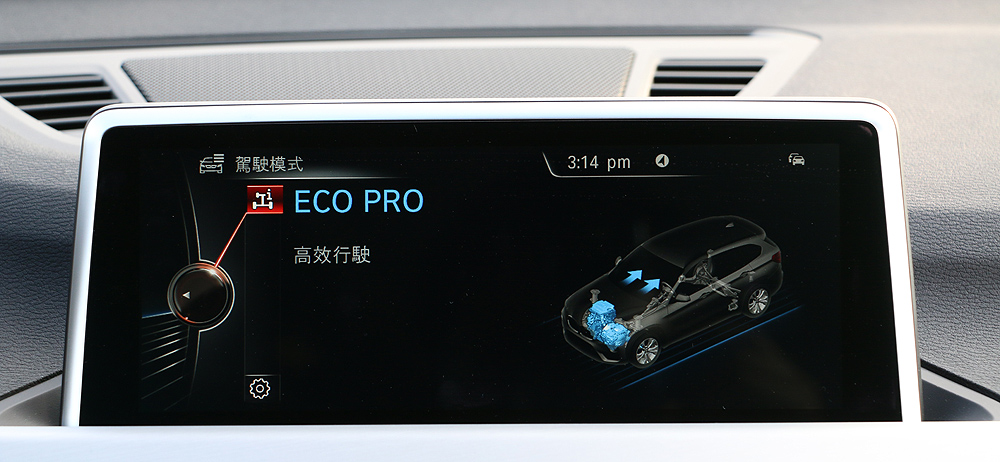 以小搏大!200萬級潛力新秀《BMW X1 sDrive20i》對決強敵《Lexus NX 200t》,動力篇 以小搏大!200萬級潛力新秀《BMW X1 sDrive20i》對決強敵《Lexus NX 200t》,動力篇