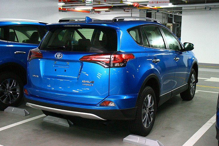 都給你玩就好啦!豐田《Toyota RAV4》小改84.9萬起上市 延續進口SUV銷售王者霸業 都給你玩就好啦!豐田《Toyota RAV4》小改84.9萬起上市 延續進口SUV銷售王者霸業