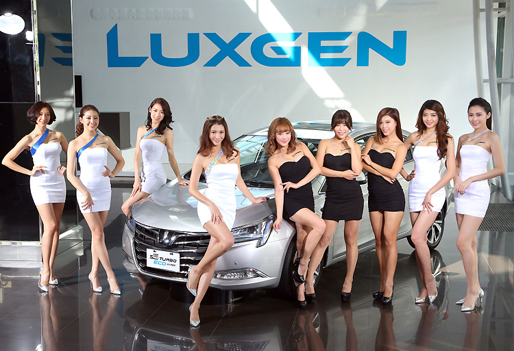 10位模特兒備戰2016台北車展 全新納智捷《Luxgen S3 EV+》電動車預約登場 10位模特兒備戰2016台北車展 全新納智捷《Luxgen S3 EV+》電動車預約登場
