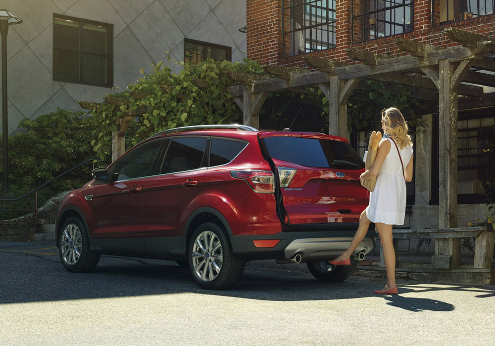 這不是馬丁頭!福特《Ford Kuga》北美版《Escape》洛杉磯車展小改登場 這不是馬丁頭!福特《Ford Kuga》北美版《Escape》洛杉磯車展小改登場