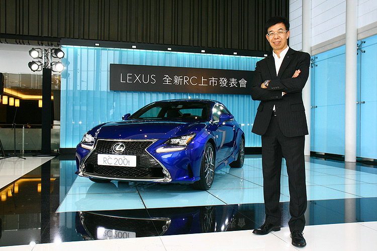 車系全員到齊!《Lexus RC 200t / RC 300h》239萬元起搶攻豪華轎跑市場 車系全員到齊!《Lexus RC 200t / RC 300h》239萬元起搶攻豪華轎跑市場