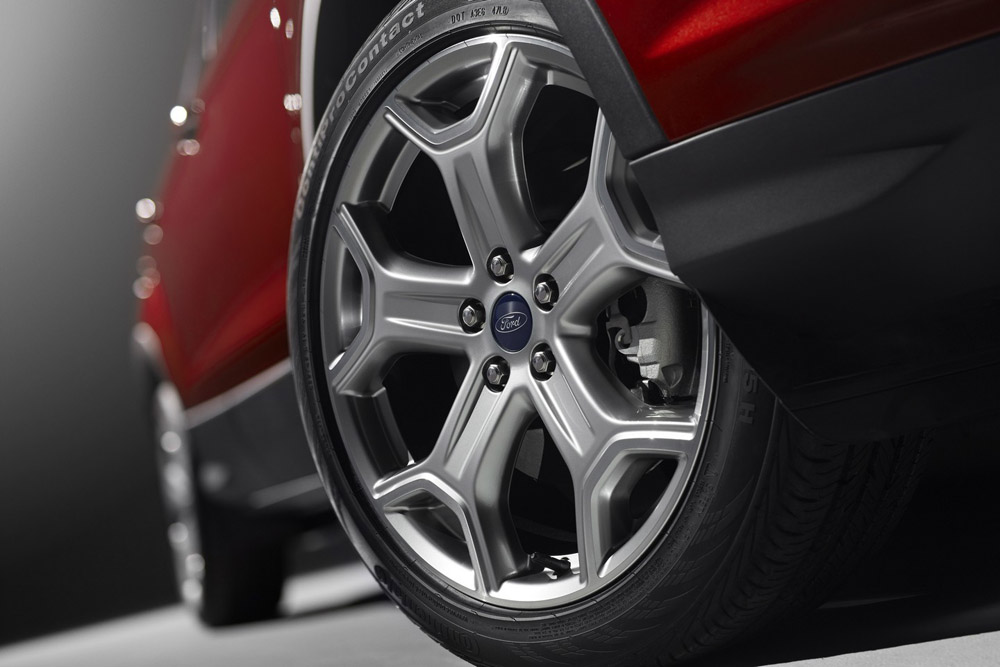 這不是馬丁頭!福特《Ford Kuga》北美版《Escape》洛杉磯車展小改登場 這不是馬丁頭!福特《Ford Kuga》北美版《Escape》洛杉磯車展小改登場