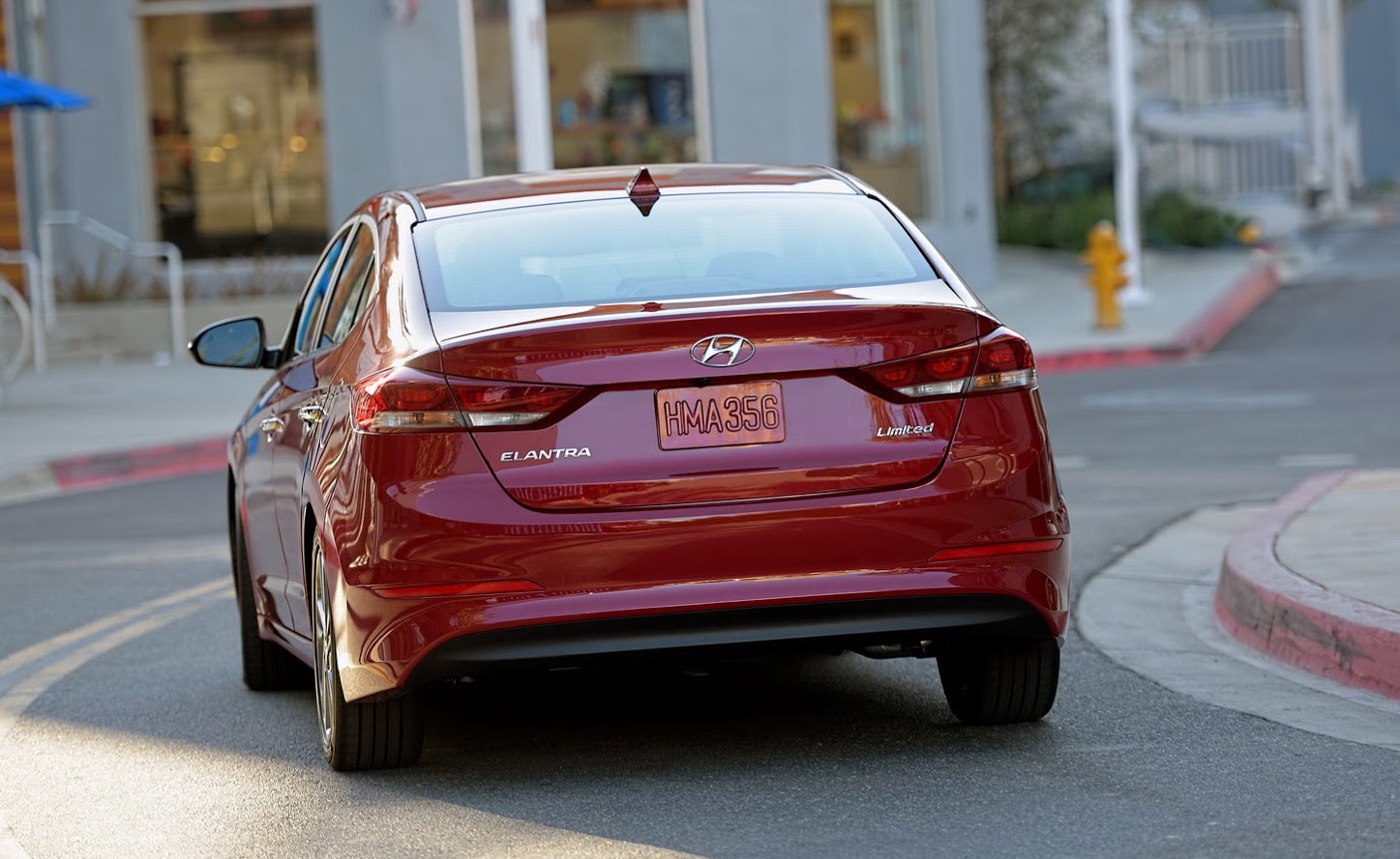 追加1.4升渦輪引擎 現代《Hyundai Elantra》全新大改款車型北美跟進發表 追加1.4升渦輪引擎 現代《Hyundai Elantra》全新大改款車型北美跟進發表