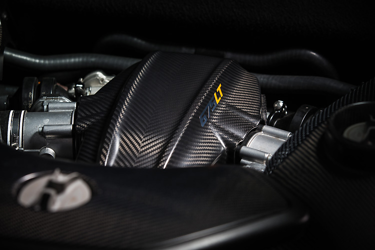 限量500台破空問世 《McLaren 675LT Spider》走入現實 限量500台破空問世 《McLaren 675LT Spider》走入現實