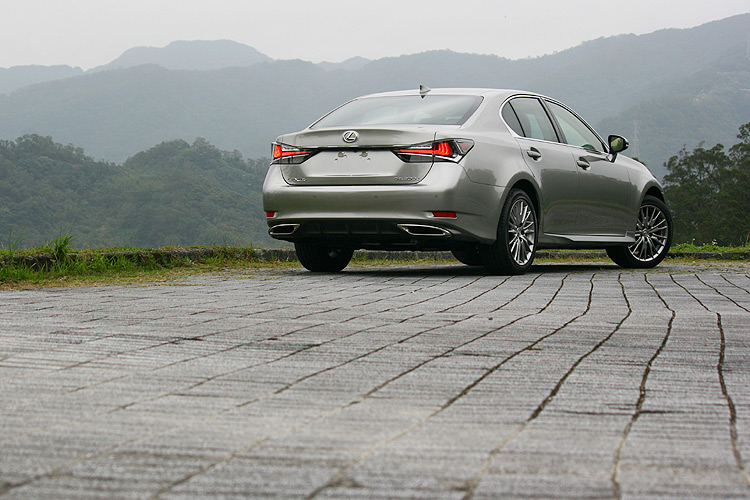 揠苗助長?!小改款《Lexus GS 200t》頂級版嚐鮮試駕 揠苗助長?!小改款《Lexus GS 200t》頂級版嚐鮮試駕