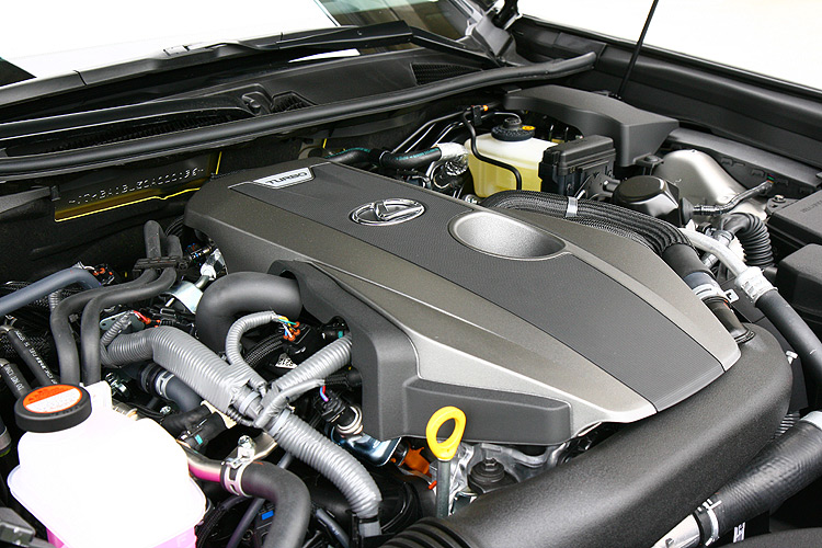 揠苗助長?!小改款《Lexus GS 200t》頂級版嚐鮮試駕 揠苗助長?!小改款《Lexus GS 200t》頂級版嚐鮮試駕