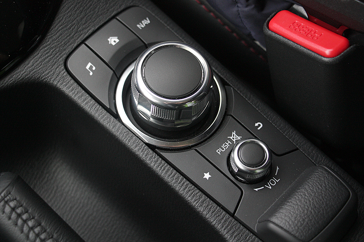 凜冬獻媚,魂動不已《Mazda CX-3 Sky-D 1.5》日本試駕(上) 凜冬獻媚,魂動不已《Mazda CX-3 Sky-D 1.5》日本試駕(上)