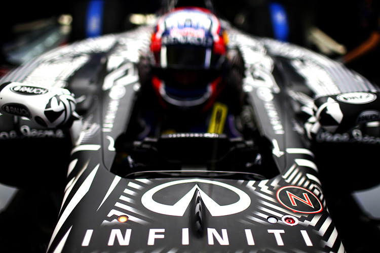 向《Infiniti》說再見 Red Bull Racing攜手TAG Heuer挑戰2016賽季 向《Infiniti》說再見 Red Bull Racing攜手TAG Heuer挑戰2016賽季