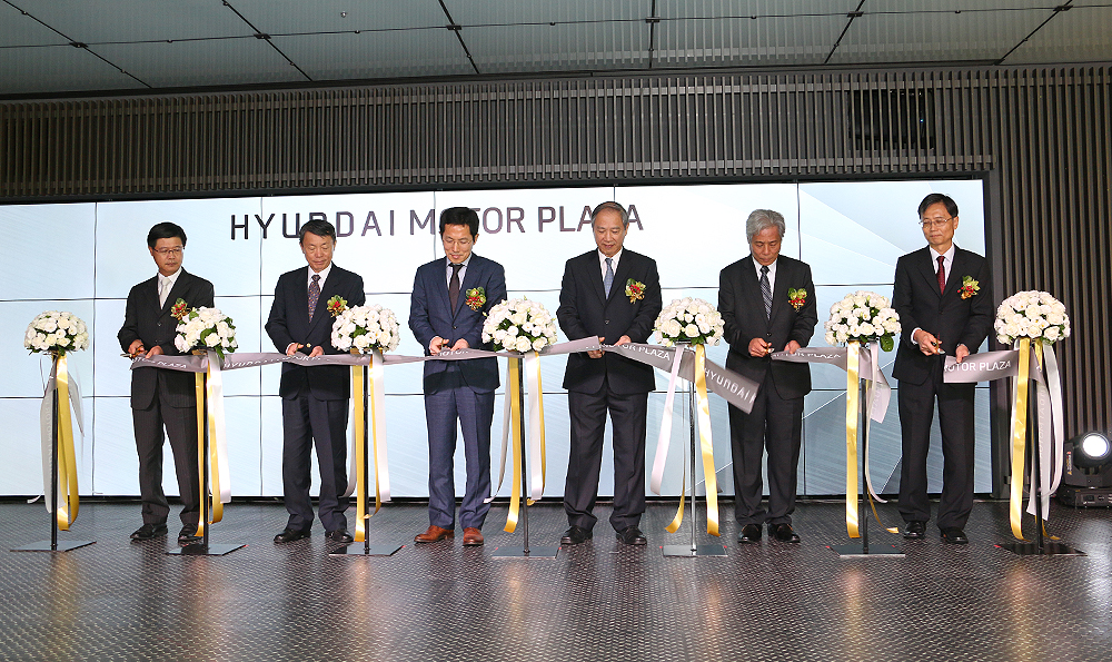 國內首創現代《Hyundai Motor Plaza》品牌形象館正式開幕 拉力賽車、汽車藏書應有盡有! 國內首創現代《Hyundai Motor Plaza》品牌形象館正式開幕 拉力賽車、汽車藏書應有盡有!