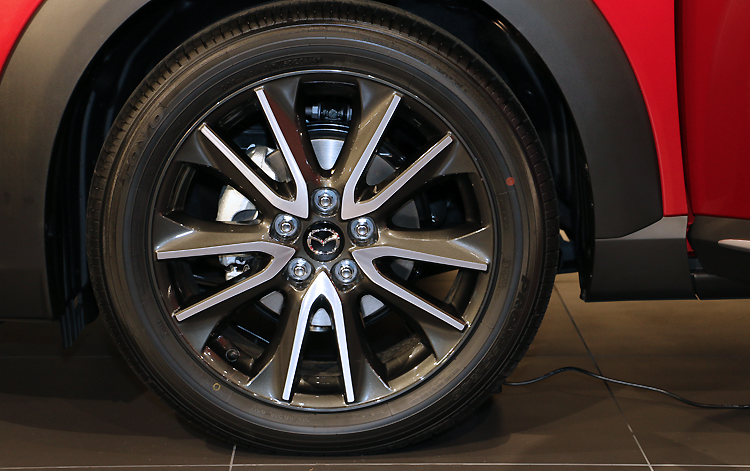CX-3完整規配公佈 馬自達《Mazda》台北車展model陣容亮相 CX-3完整規配公佈 馬自達《Mazda》台北車展model陣容亮相