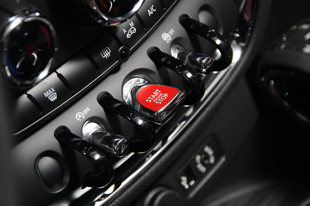 當MINI不再「mini」 全新大改款《MINI Clubman》預售價163萬元起搶先預覽! 當MINI不再「mini」 全新大改款《MINI Clubman》預售價163萬元起搶先預覽!