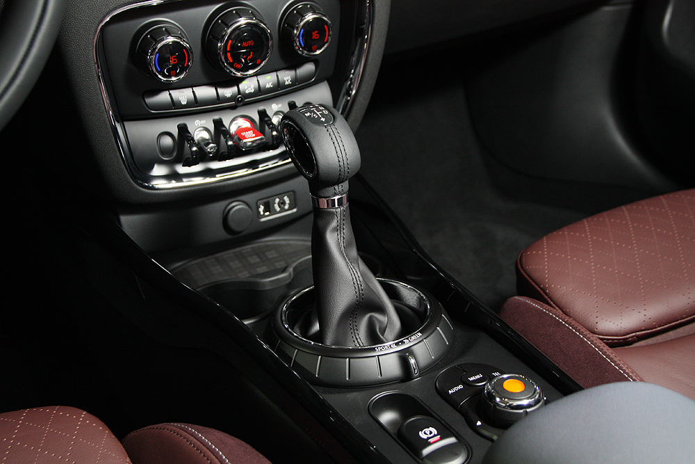 當MINI不再「mini」 全新大改款《MINI Clubman》預售價163萬元起搶先預覽! 當MINI不再「mini」 全新大改款《MINI Clubman》預售價163萬元起搶先預覽!