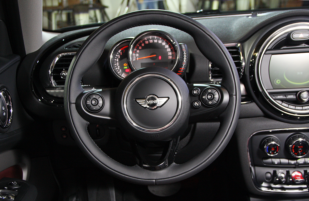 當MINI不再「mini」 全新大改款《MINI Clubman》預售價163萬元起搶先預覽! 當MINI不再「mini」 全新大改款《MINI Clubman》預售價163萬元起搶先預覽!
