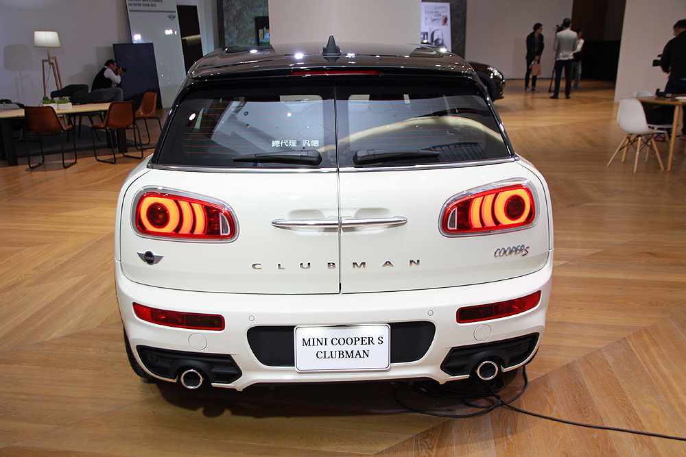 當MINI不再「mini」 全新大改款《MINI Clubman》預售價163萬元起搶先預覽! 當MINI不再「mini」 全新大改款《MINI Clubman》預售價163萬元起搶先預覽!
