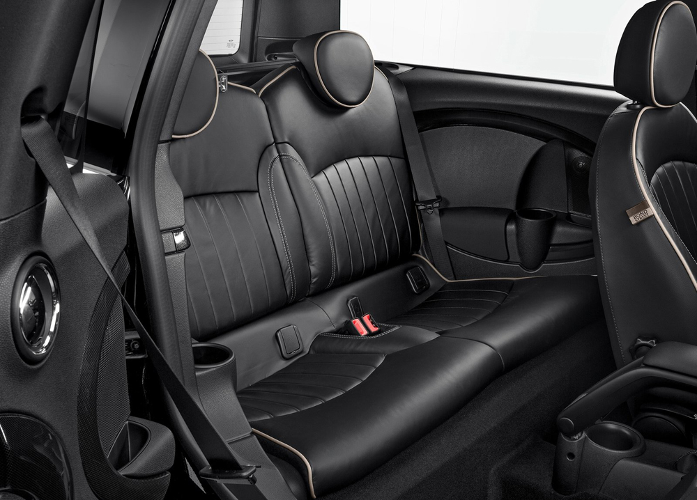 當MINI不再「mini」 全新大改款《MINI Clubman》預售價163萬元起搶先預覽! 當MINI不再「mini」 全新大改款《MINI Clubman》預售價163萬元起搶先預覽!