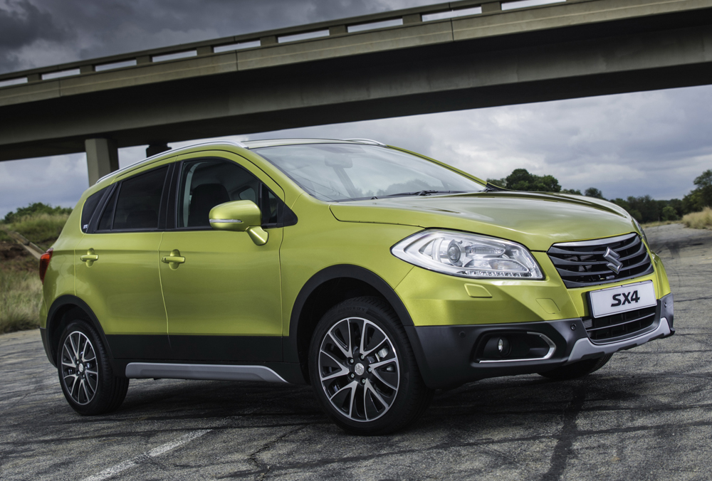 鈴木《Suzuki》年底促銷大放送!買《SX4 Corssover》送V125 SS重型機車 鈴木《Suzuki》年底促銷大放送!買《SX4 Corssover》送V125 SS重型機車