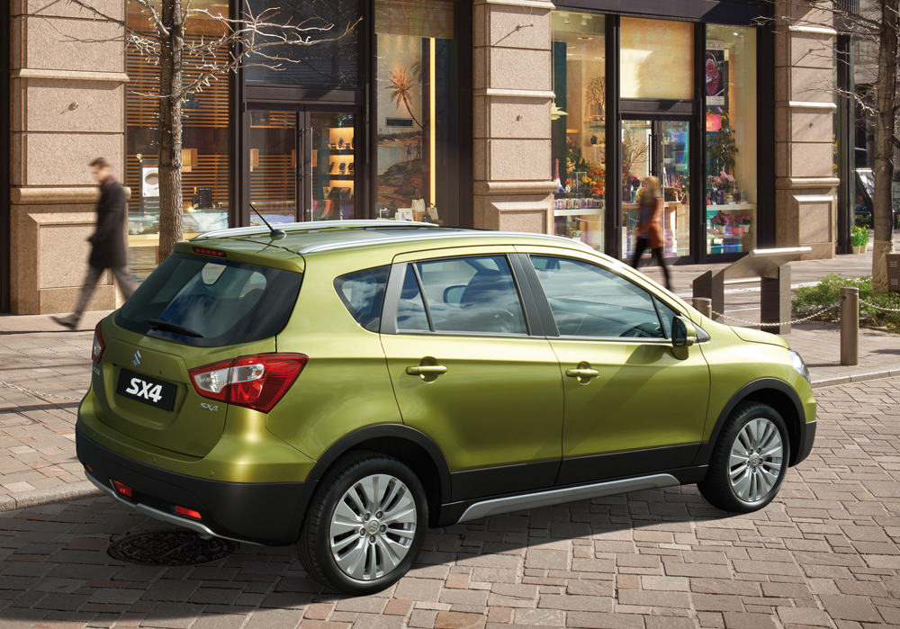 鈴木《Suzuki》年底促銷大放送!買《SX4 Corssover》送V125 SS重型機車 鈴木《Suzuki》年底促銷大放送!買《SX4 Corssover》送V125 SS重型機車