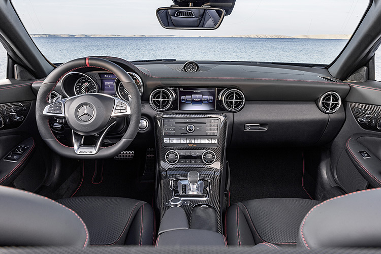 變臉更名再出發 賓士《Mercedes-Benz SLC》承接SLK的位置 變臉更名再出發 賓士《Mercedes-Benz SLC》承接SLK的位置