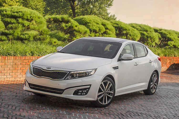 平價中大型房車戰將出列 《Škoda Superb》同級競爭對手群相錄 平價中大型房車戰將出列 《Škoda Superb》同級競爭對手群相錄