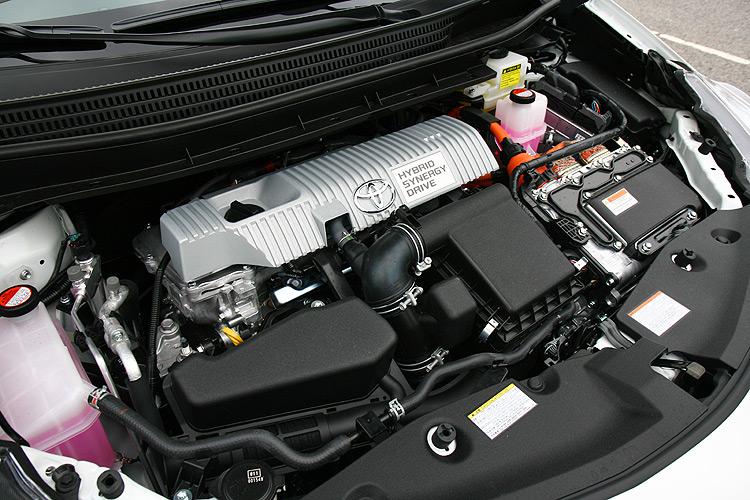 五人坐愜意、七人坐也可以 豐田《Toyota Prius α》輕鬆試 五人坐愜意、七人坐也可以 豐田《Toyota Prius α》輕鬆試