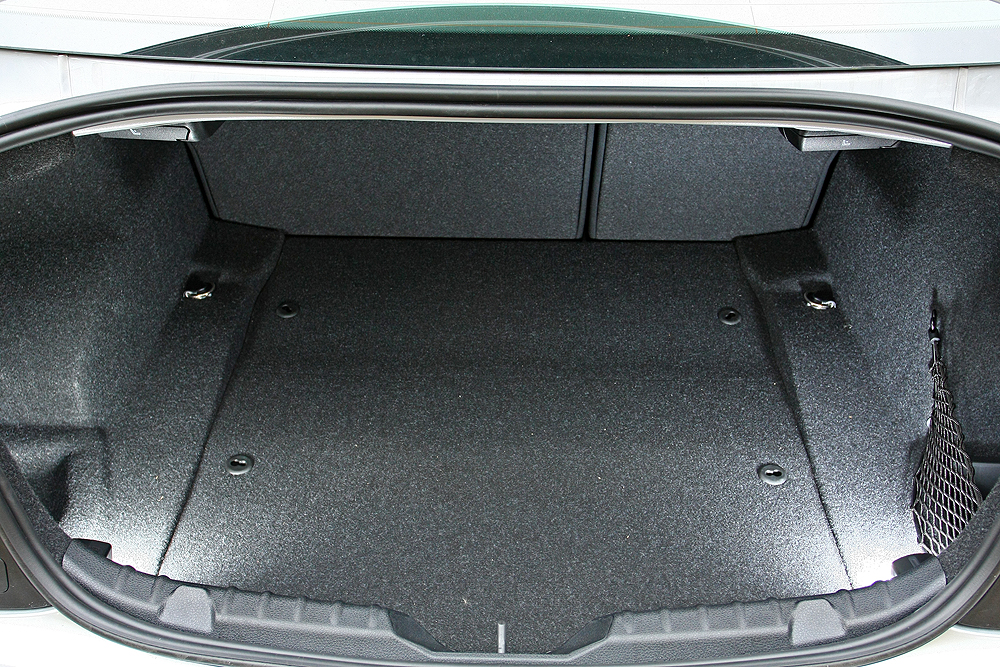 【說走就走】國王女孩聖誕getaway ×《BMW 220i Coupe》 【說走就走】國王女孩聖誕getaway ×《BMW 220i Coupe》