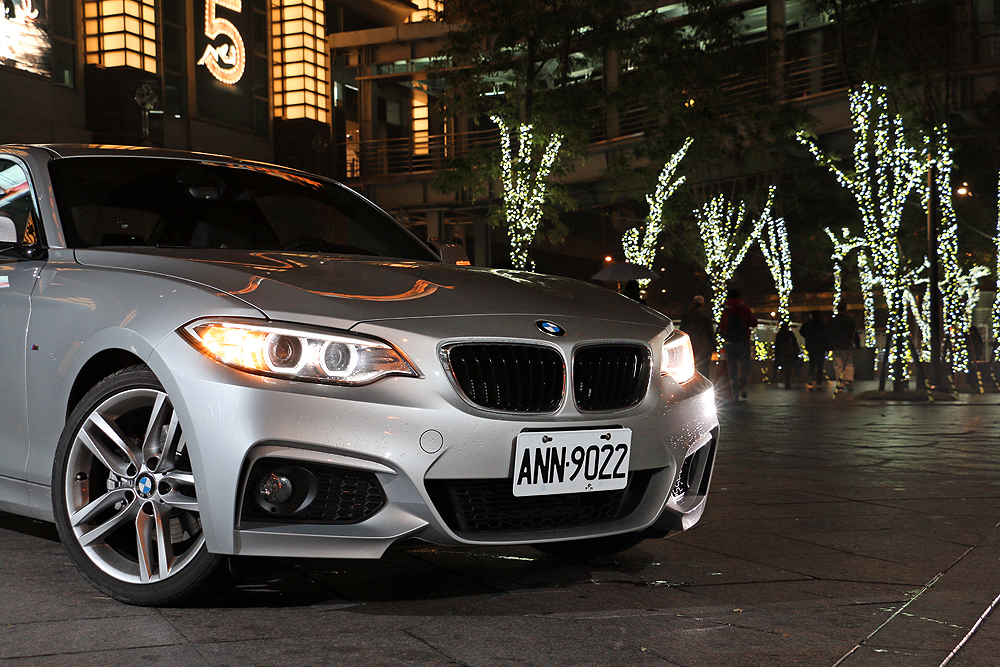 【說走就走】國王女孩聖誕getaway ×《BMW 220i Coupe》 【說走就走】國王女孩聖誕getaway ×《BMW 220i Coupe》