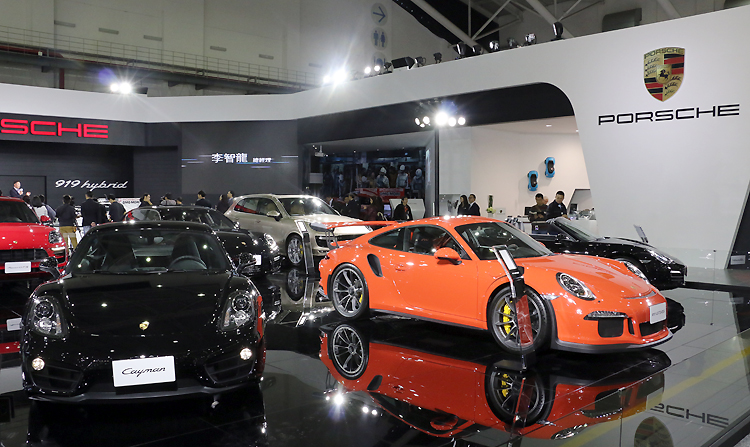 《2016台北車展懶人包》超跑、豪華新車全臺首演20連發!-南港館 (上) 《2016台北車展懶人包》超跑、豪華新車全臺首演20連發!-南港館 (上)