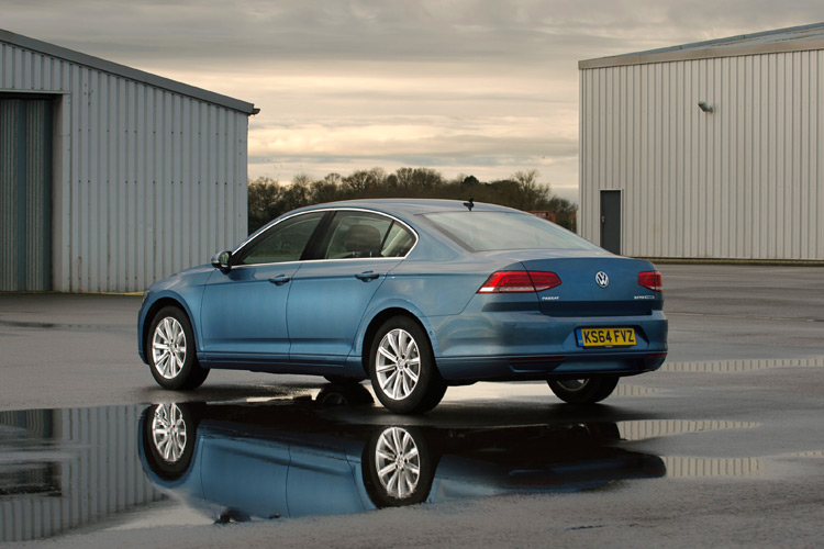 加配備挽頹勢 英國福斯《Volkswagen Polo / Golf / Passat》2016年式車型變更 加配備挽頹勢 英國福斯《Volkswagen Polo / Golf / Passat》2016年式車型變更