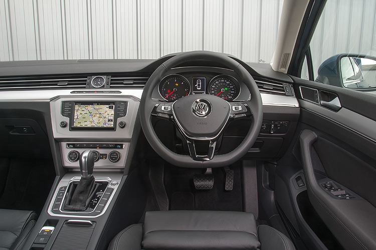 加配備挽頹勢 英國福斯《Volkswagen Polo / Golf / Passat》2016年式車型變更 加配備挽頹勢 英國福斯《Volkswagen Polo / Golf / Passat》2016年式車型變更