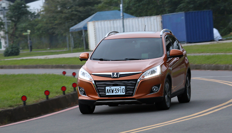 百萬級渦輪休旅評比二部曲 福特《Ford Kuga》V.S 納智捷《Luxgen U6 Turbo Eco Hyper》操控之爭 百萬級渦輪休旅評比二部曲 福特《Ford Kuga》V.S 納智捷《Luxgen U6 Turbo Eco Hyper》操控之爭