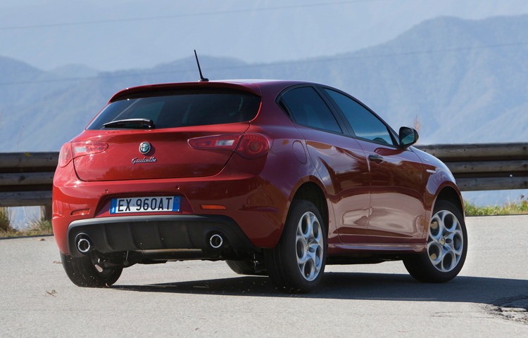 反其道而行不甩前驅潮流?下一代《Alfa Romeo Giulietta》據傳將改搭全新後驅底盤 反其道而行不甩前驅潮流?下一代《Alfa Romeo Giulietta》據傳將改搭全新後驅底盤