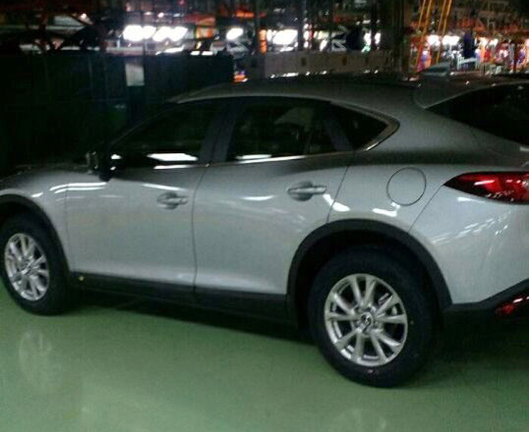跨界跑旅新成員 馬自達《Mazda CX-4》量產版曝光? 跨界跑旅新成員 馬自達《Mazda CX-4》量產版曝光?