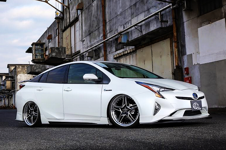 沒性能也要添動感 Kuhl-racing為四代目豐田《Toyota Prius》推出最新空力套件 沒性能也要添動感 Kuhl-racing為四代目豐田《Toyota Prius》推出最新空力套件
