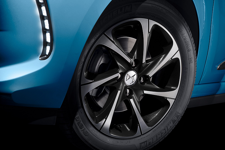 續朝高級化邁進 改款《DS Automobiles DS 3》亮相 續朝高級化邁進 改款《DS Automobiles DS 3》亮相