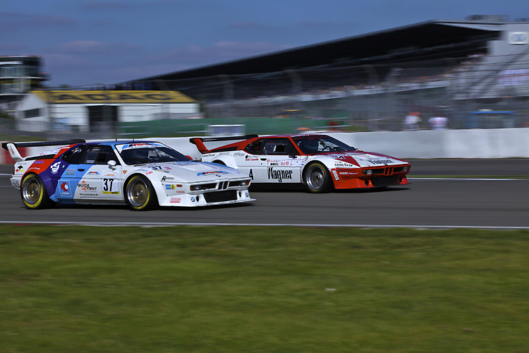 100歲生日快樂 寶馬《BMW M6 GTLM》賽車紀念彩繪披掛上身 100歲生日快樂 寶馬《BMW M6 GTLM》賽車紀念彩繪披掛上身