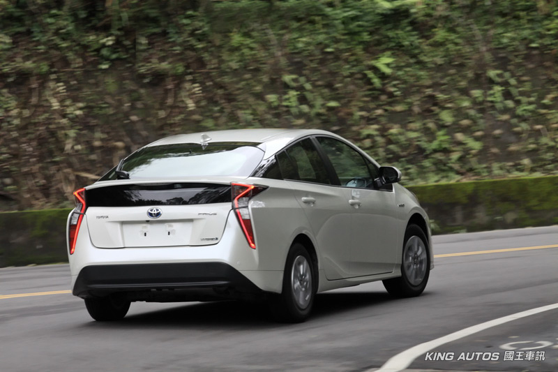 持續挑戰自我的先驅 全新第四代豐田《Toyota Prius》試駕初體驗 持續挑戰自我的先驅 全新第四代豐田《Toyota Prius》試駕初體驗