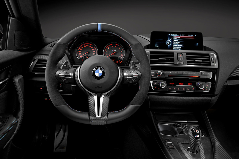 展現輕量化競技風格 《BMW M2》M Performance套件搶眼登場 展現輕量化競技風格 《BMW M2》M Performance套件搶眼登場