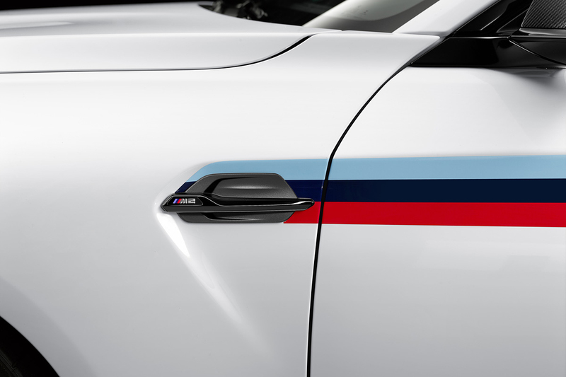 展現輕量化競技風格 《BMW M2》M Performance套件搶眼登場 展現輕量化競技風格 《BMW M2》M Performance套件搶眼登場