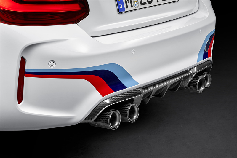 展現輕量化競技風格 《BMW M2》M Performance套件搶眼登場 展現輕量化競技風格 《BMW M2》M Performance套件搶眼登場