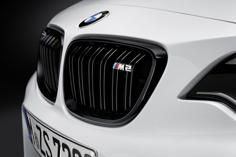 展現輕量化競技風格 《BMW M2》M Performance套件搶眼登場 展現輕量化競技風格 《BMW M2》M Performance套件搶眼登場